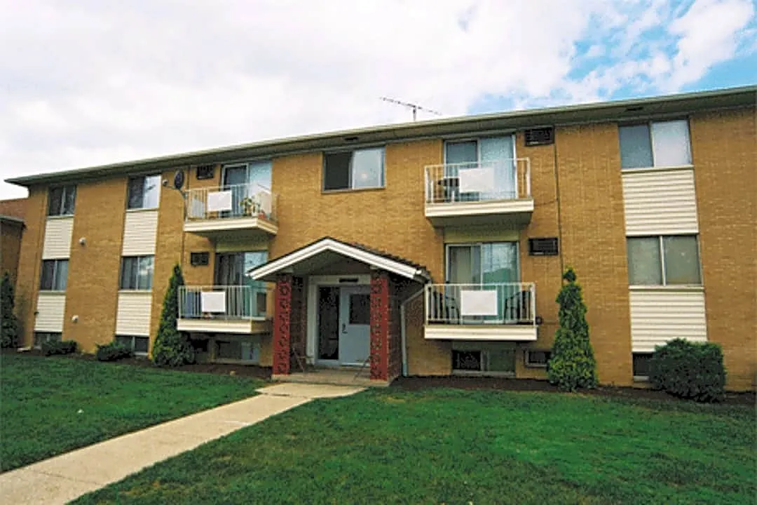 2 bed, 800 sqft, $1,100 — Photo 1