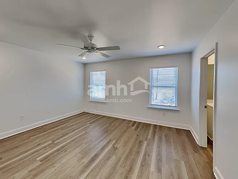 1448 Aquamarine Dr — Photo 7