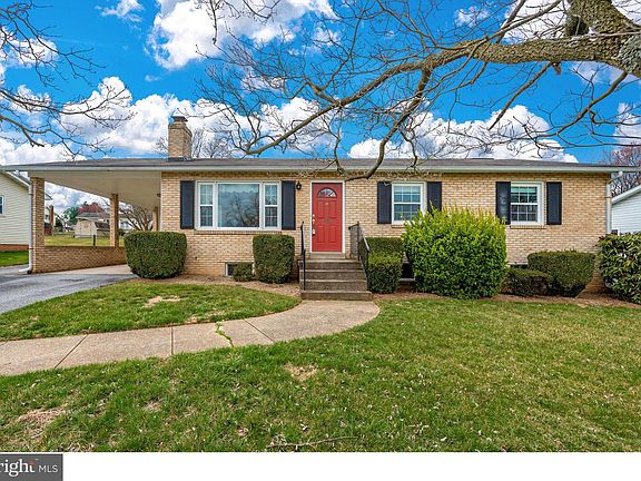 2nd image of 4906 Rosehill Dr