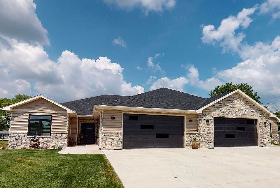 1st image of 3254 Kozy Dr