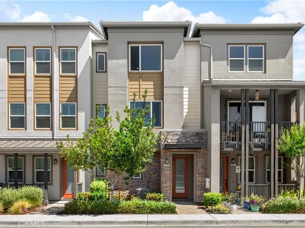469 Desert Holly St, Milpitas, CA 95035