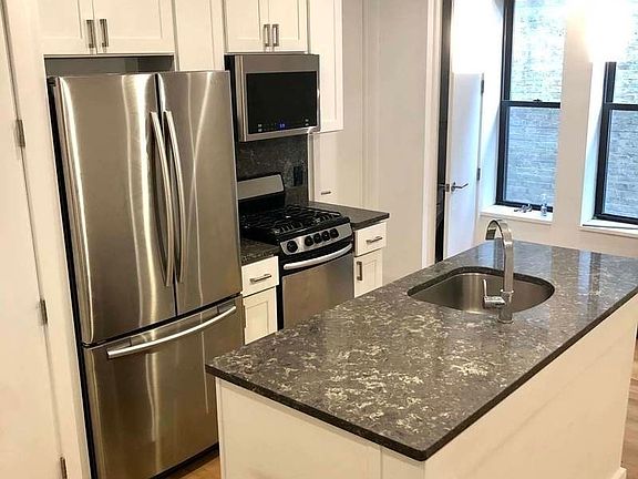 3rd image of 22-11 Steinway St #2RR