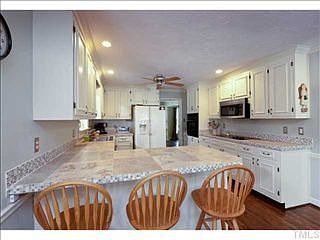 5th image of 104 N Riverdale Dr
