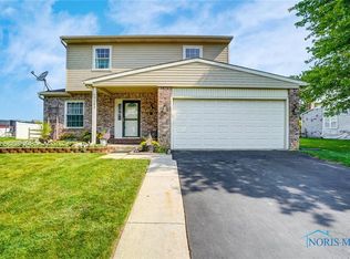 3383 Bordeaux Rue, Northwood, OH 43619