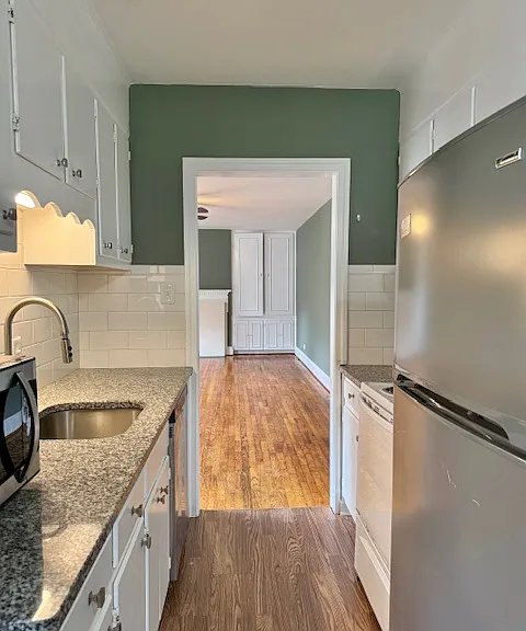 602 W Cedar St — Photo 8