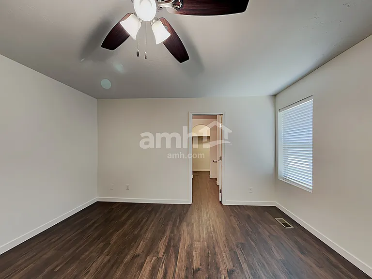 9963 W Rustica St — Photo 8