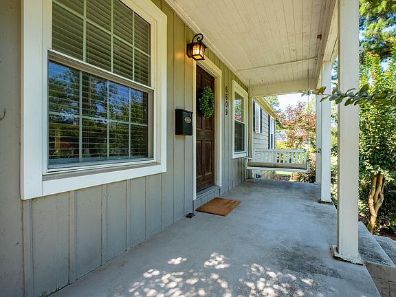 5th image of 6609 Kavanaugh Pl