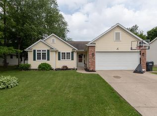 8118 Black Forest Dr, Portage, MI 49002