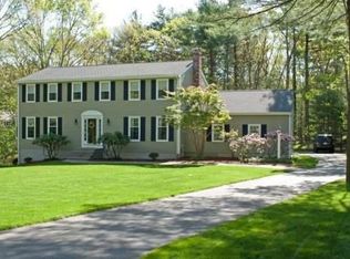 8 Garry Dr, Medfield, MA 02052