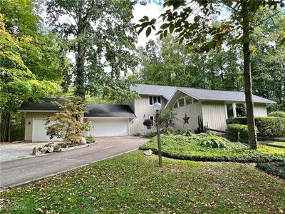 10375 Pinegate Dr, Chardon, OH, 44024