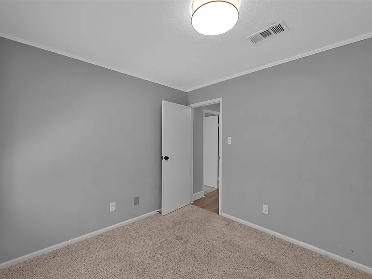 14 E Wandering Oak Dr — Photo 36
