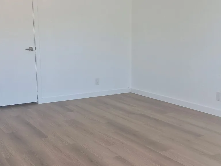 3634 E Monte Vista Rd #7 — Photo 3