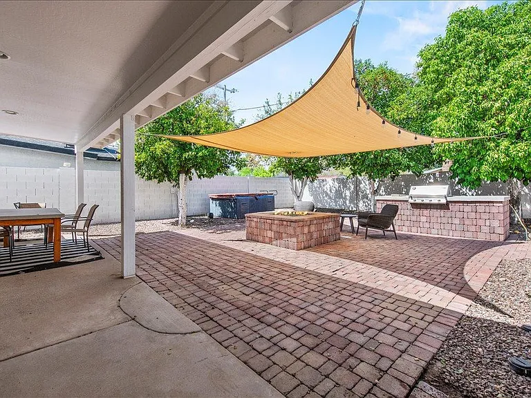 6520 E Osborn Rd — Photo 17
