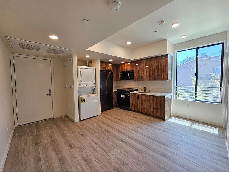 THECoronado — Photo 18