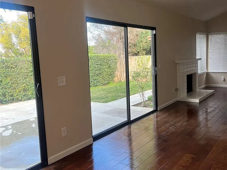 2980 Hyde Park Cir — Photo 5