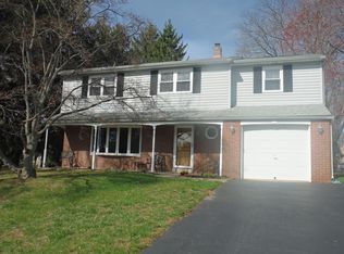 1525 Chalk Ave, Blue Bell, PA 19422