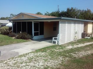 1585 NE Hilltop St, Jensen Beach, FL 34957