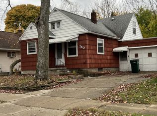 740 Cawood St, Lansing, MI 48915