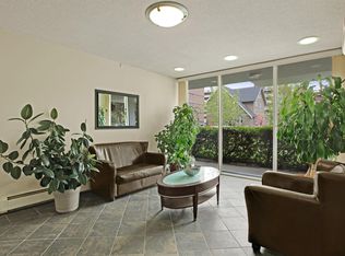 Stratton Oaks, Calgary, AB T2R 0L1