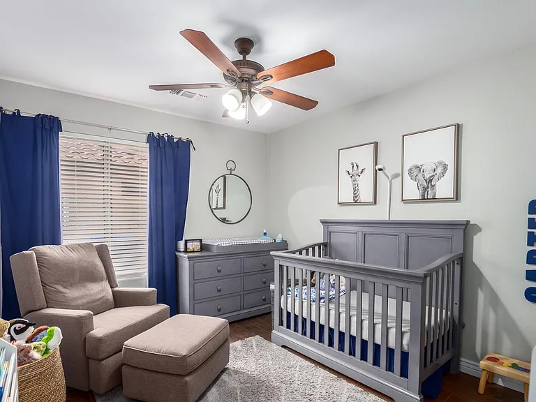3237 E San Remo Ave — Photo 13