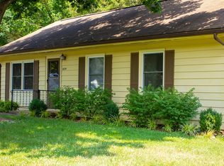 2224 Williamsburg Rd, Charlottesville, VA 22901