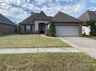 2380 Cours Carson St, Mandeville, LA 70448