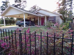 901 1st St, Jasper, TX 75951