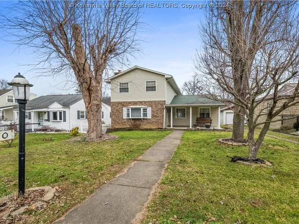 3910 Lancaster Ave, Charleston, WV 25304
