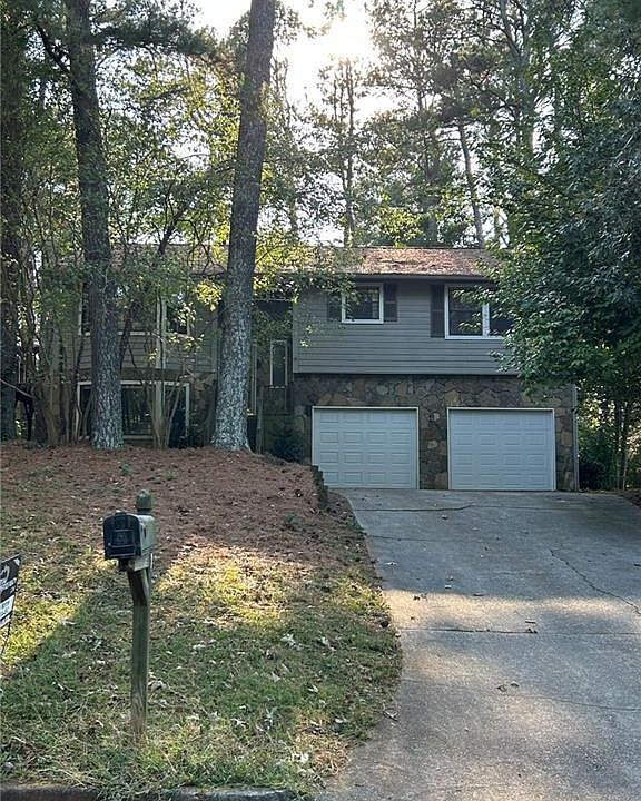 1st image of 997 Chartley Dr SW