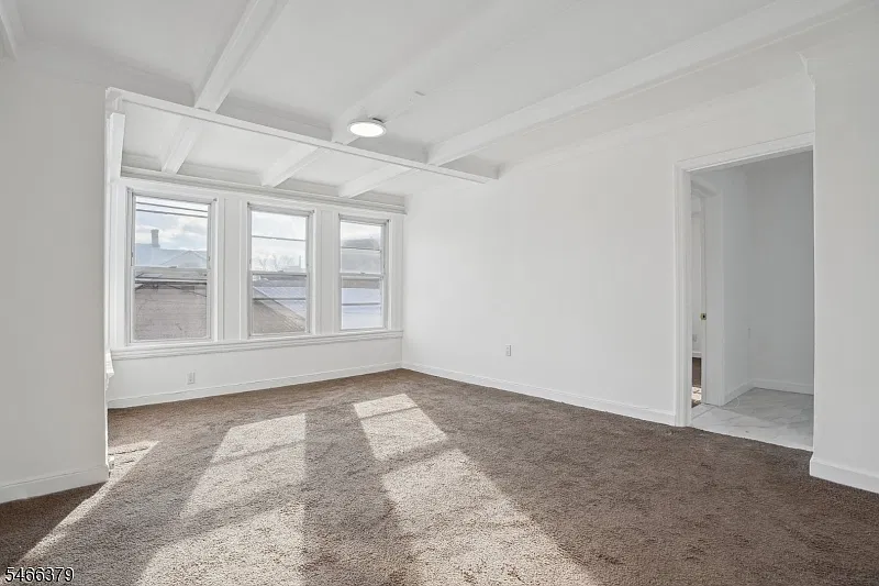 2 bed, 1.0 bath, $1,850 — Photo 4