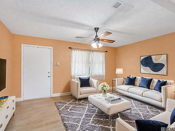 5th image of 9684 Leadale Dr