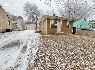 1207 S Wayland Ave, Sioux Falls, SD 57105