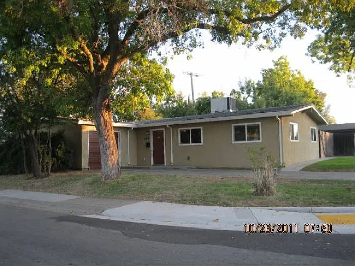 6501 Juneau Way photo 1