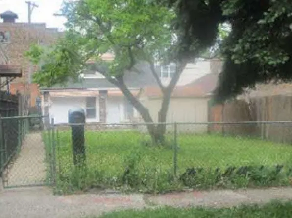 6638 S Albany Ave, Chicago, IL 60629