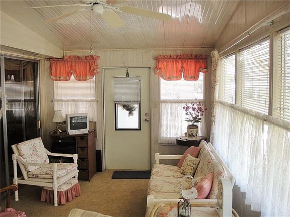 3rd image of 611 Cassandra Ln