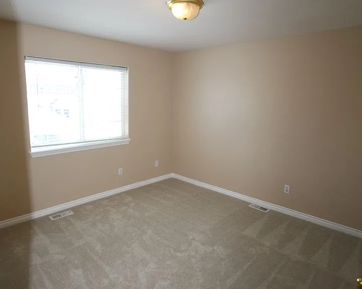 6446 E 10th Ave — Photo 14