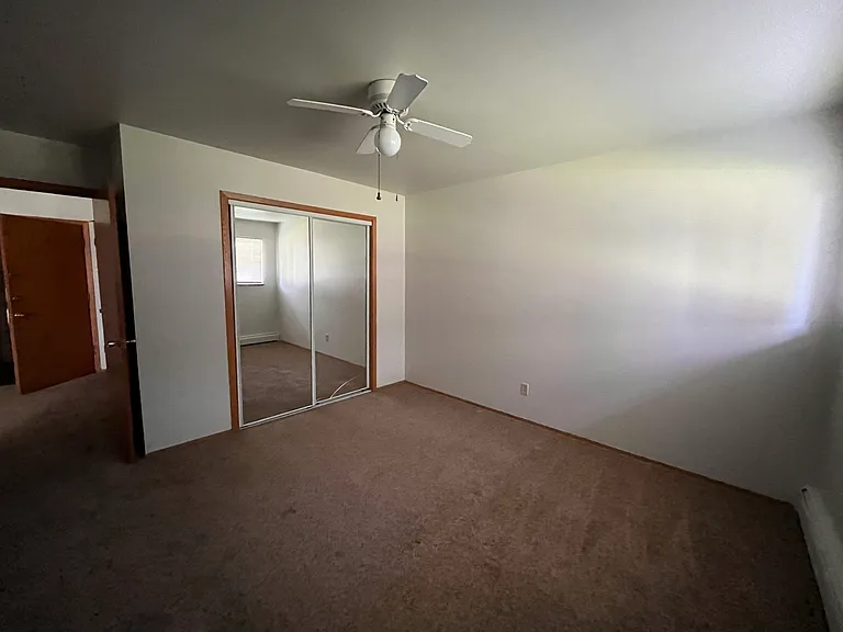 3811 S 35th St #224 — Photo 11
