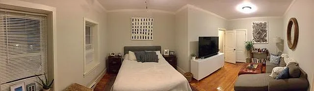 Master suite-unfurnished - 277 Pleasant St #2R