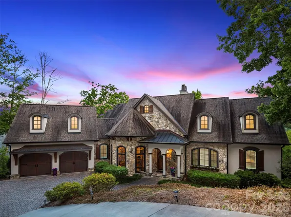 1105 Timberbluff Way, Arden, NC 28704