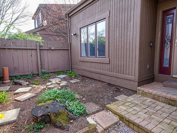 5th image of 2101 Brookhurst Ave #C