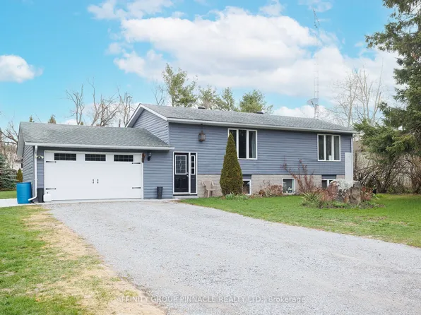7 Hawk St, Kawartha Lakes, ON K0M 2T0