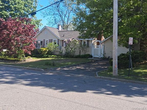 2nd image of 81 Union Ave #81