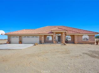 13041 Wagon Train Rd, Phelan, CA 92371