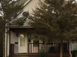 913 Wellington St, Waterloo, IA 50702