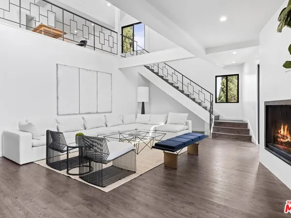 8755 Shoreham Dr #400, West Hollywood, CA 90069