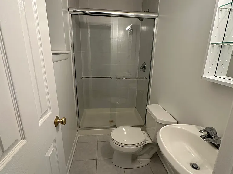 5543 N Campbell Ave #3C — Photo 8