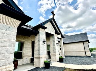 248 Scenic Wood Dr, Azle, TX 76020