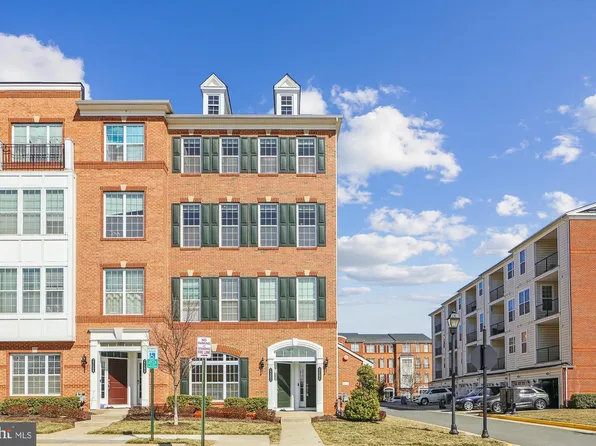 23594 Buckland Farm Ter, Ashburn, VA 20148