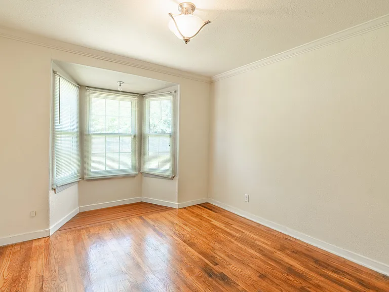 219 Colton Dr — Photo 15