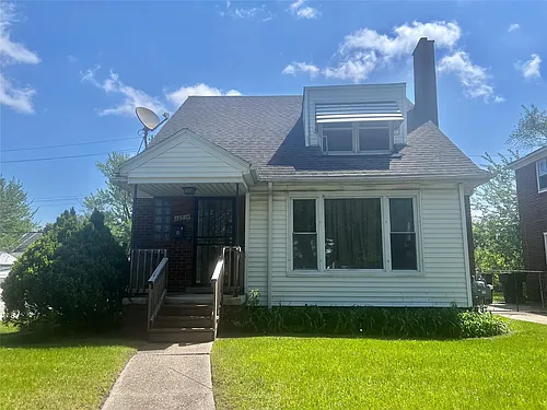 15518 Meyers Rd Photo 1